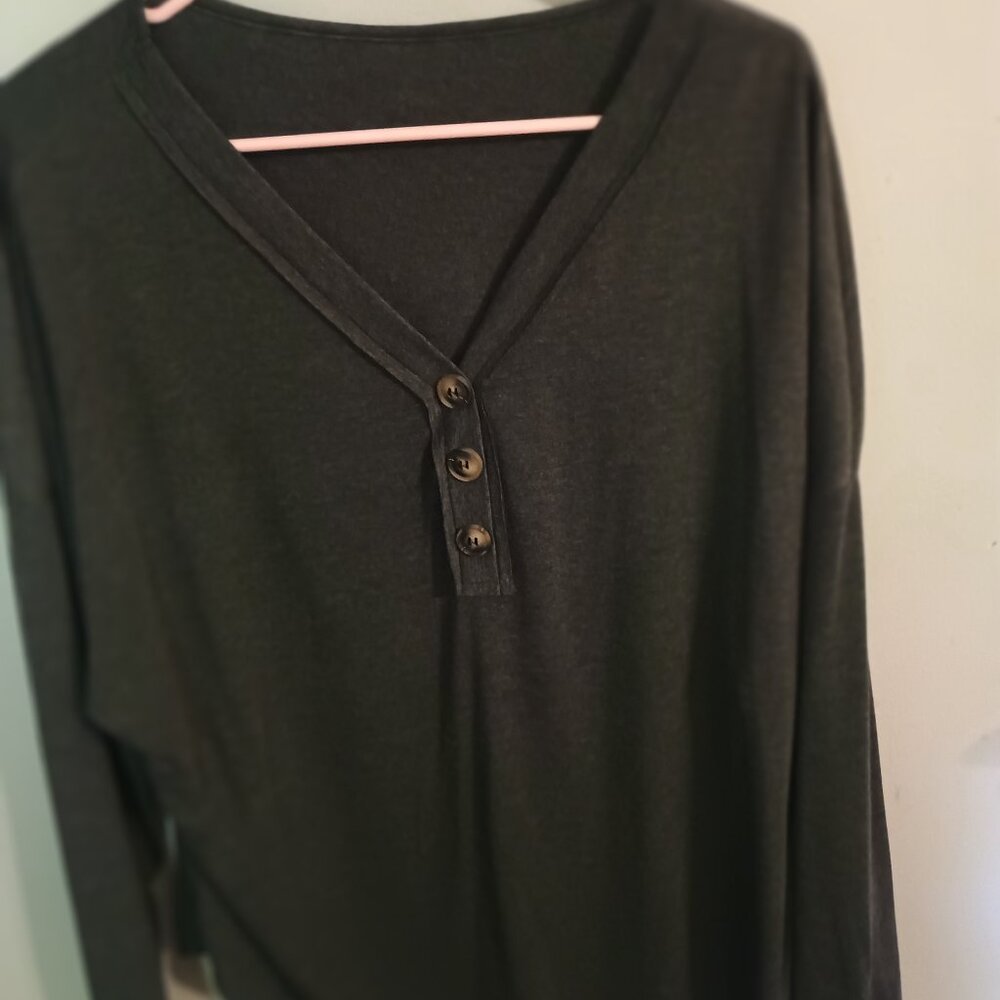 Charcoal Vneck long sleeve Shein Curve 1X